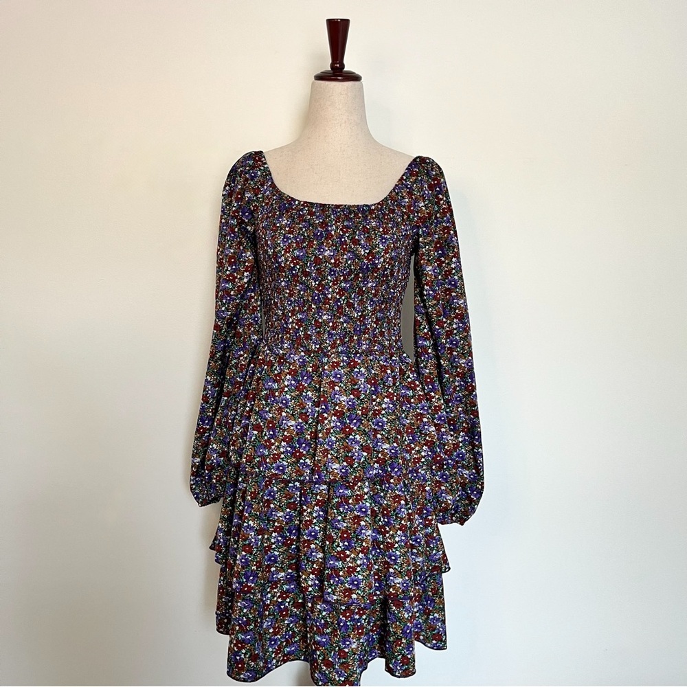 Floral smocked waist knee length dress with puffy sleeves size medium